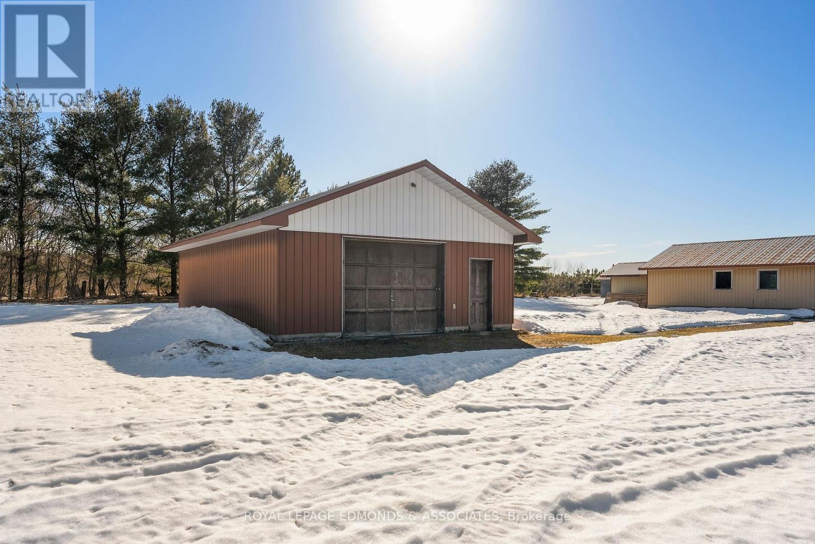 00 Robertson Dr Drive, Whitewater Region, Ontario K0J 1C0 - Photo 7 - X12867430