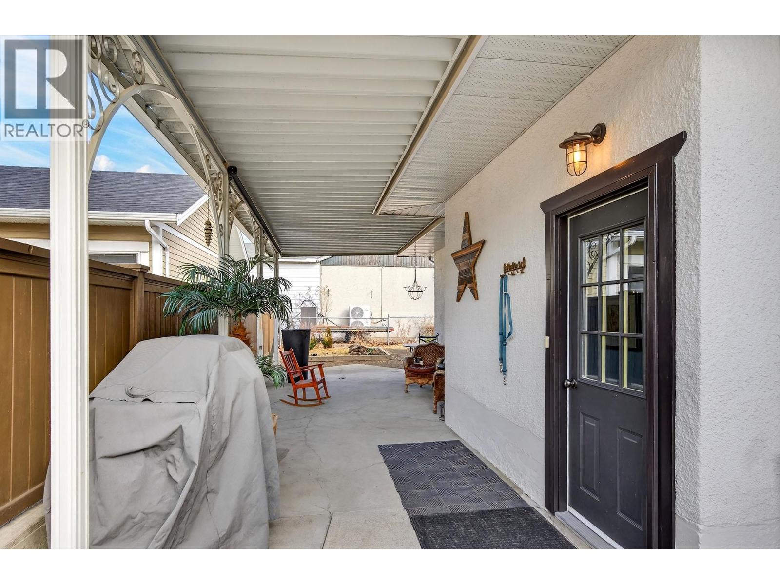 690 Holt Street, Kamloops, British Columbia  V2B 5G3 - Photo 26 - 10378791