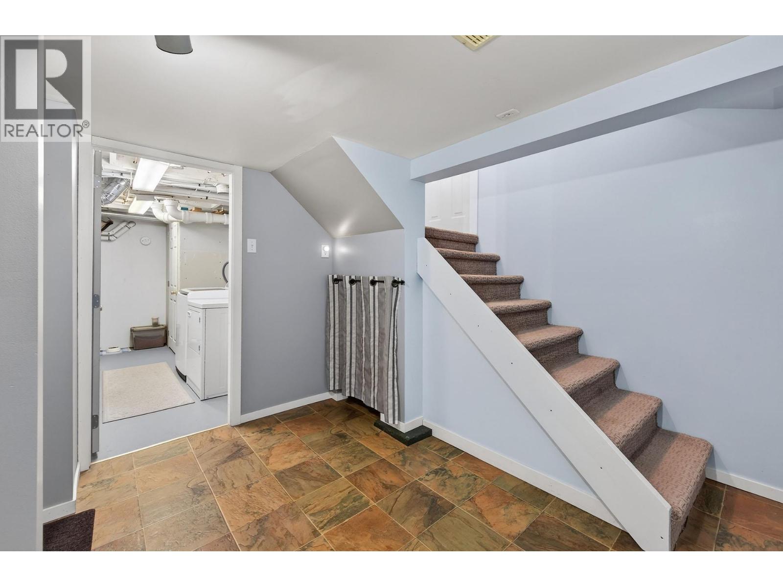 690 Holt Street, Kamloops, British Columbia  V2B 5G3 - Photo 28 - 10378791