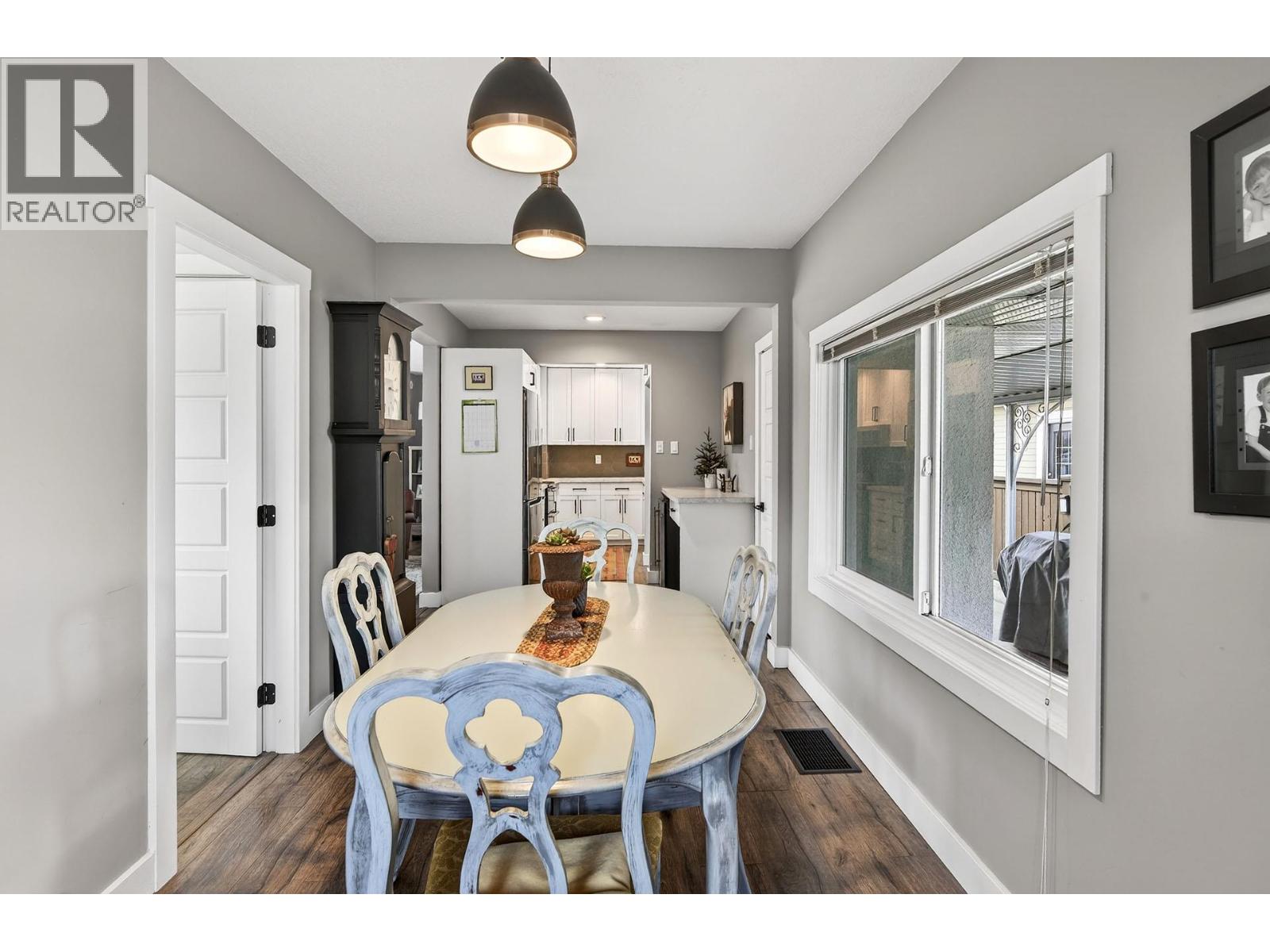 690 Holt Street, Kamloops, British Columbia  V2B 5G3 - Photo 11 - 10378791