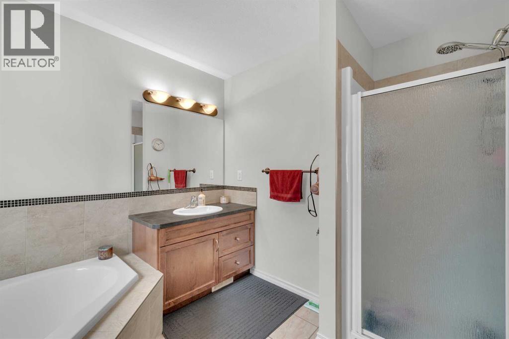 144 Wiley Crescent, Red Deer, Alberta  T4N 7G7 - Photo 28 - A2288813