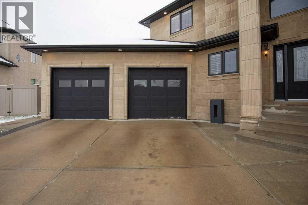 10 Fieldstone Way, Sylvan Lake, Alberta  T4S 2L3 - Photo 4 - A2269857