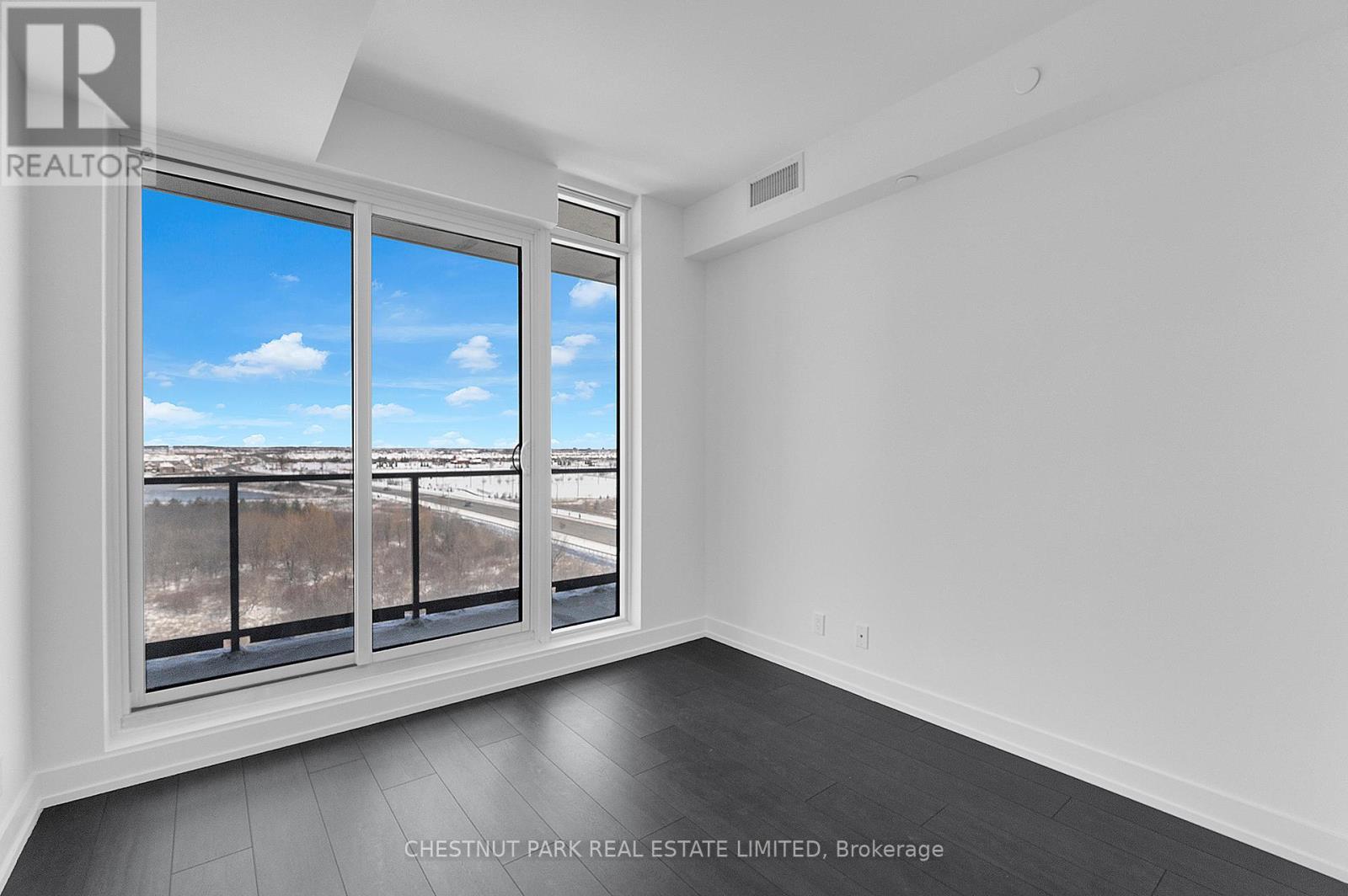 S 706 - 215 Veterans Drive, Brampton, Ontario  L7A 5L6 - Photo 4 - W12730396