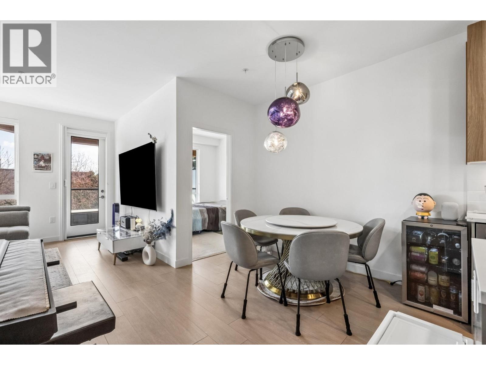 413 7588 16th Street, Burnaby, British Columbia  V3N 0H8 - Photo 7 - R3098122