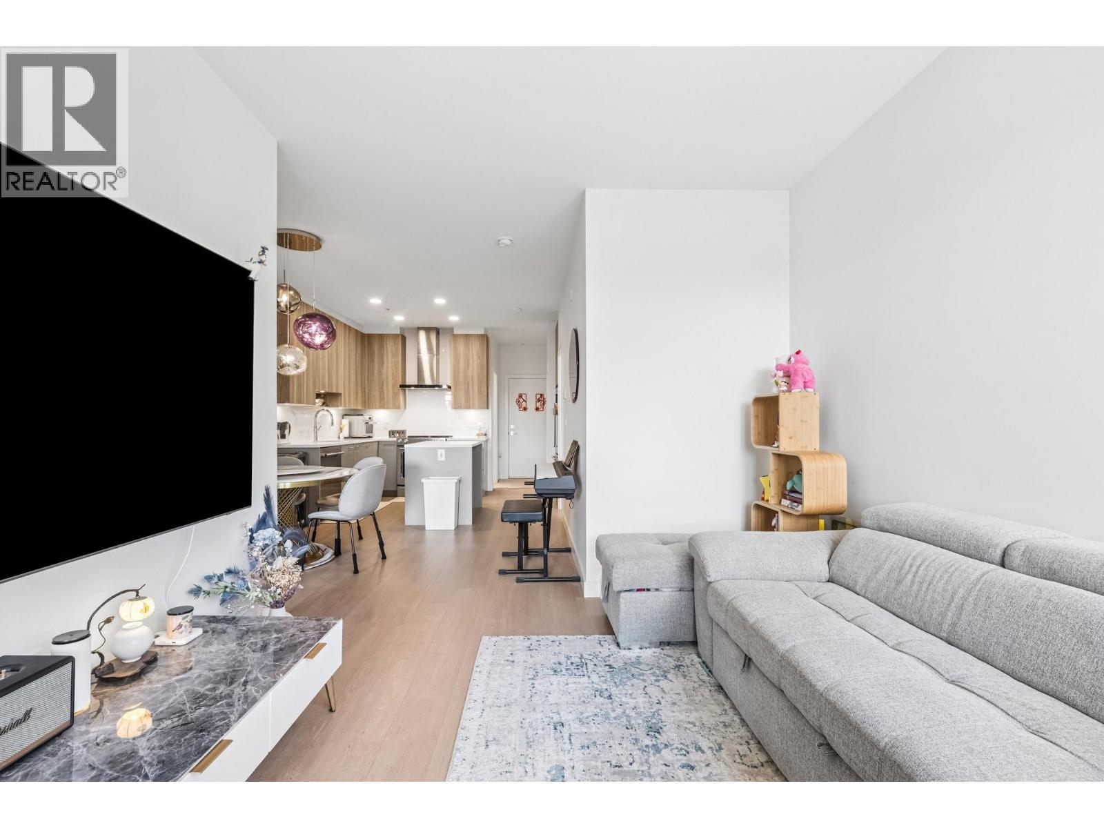 413 7588 16th Street, Burnaby, British Columbia  V3N 0H8 - Photo 8 - R3098122