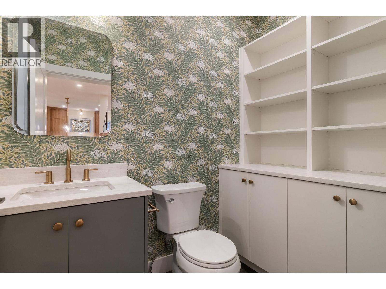 2055 E 4th Avenue, Vancouver, British Columbia  V5N 1K5 - Photo 10 - R3098123