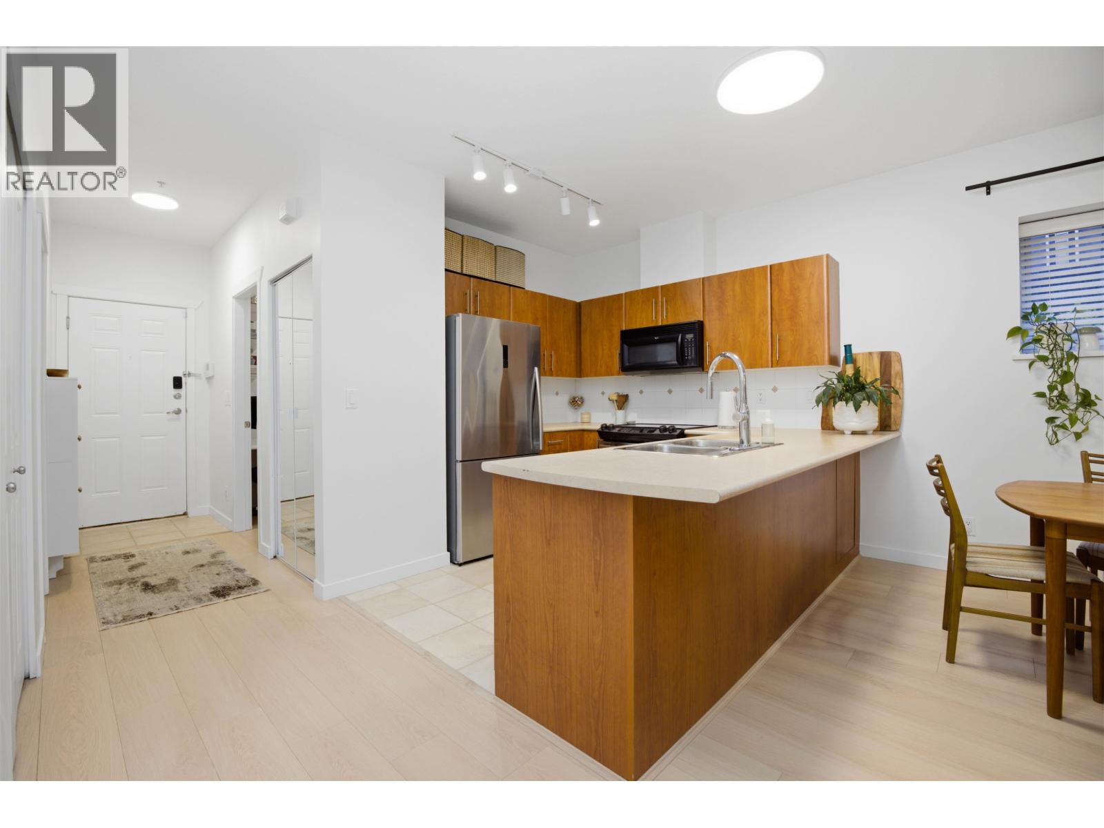 10 730 Farrow Street, Coquitlam, British Columbia  V3J 7Y7 - Photo 14 - R3098137