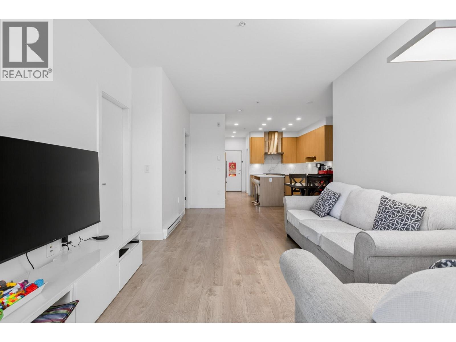 210 7123 11th Avenue, Burnaby, British Columbia  V3N 0J6 - Photo 16 - R3098155