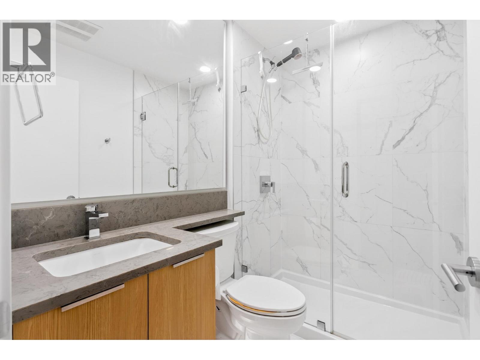 210 7123 11th Avenue, Burnaby, British Columbia  V3N 0J6 - Photo 20 - R3098155