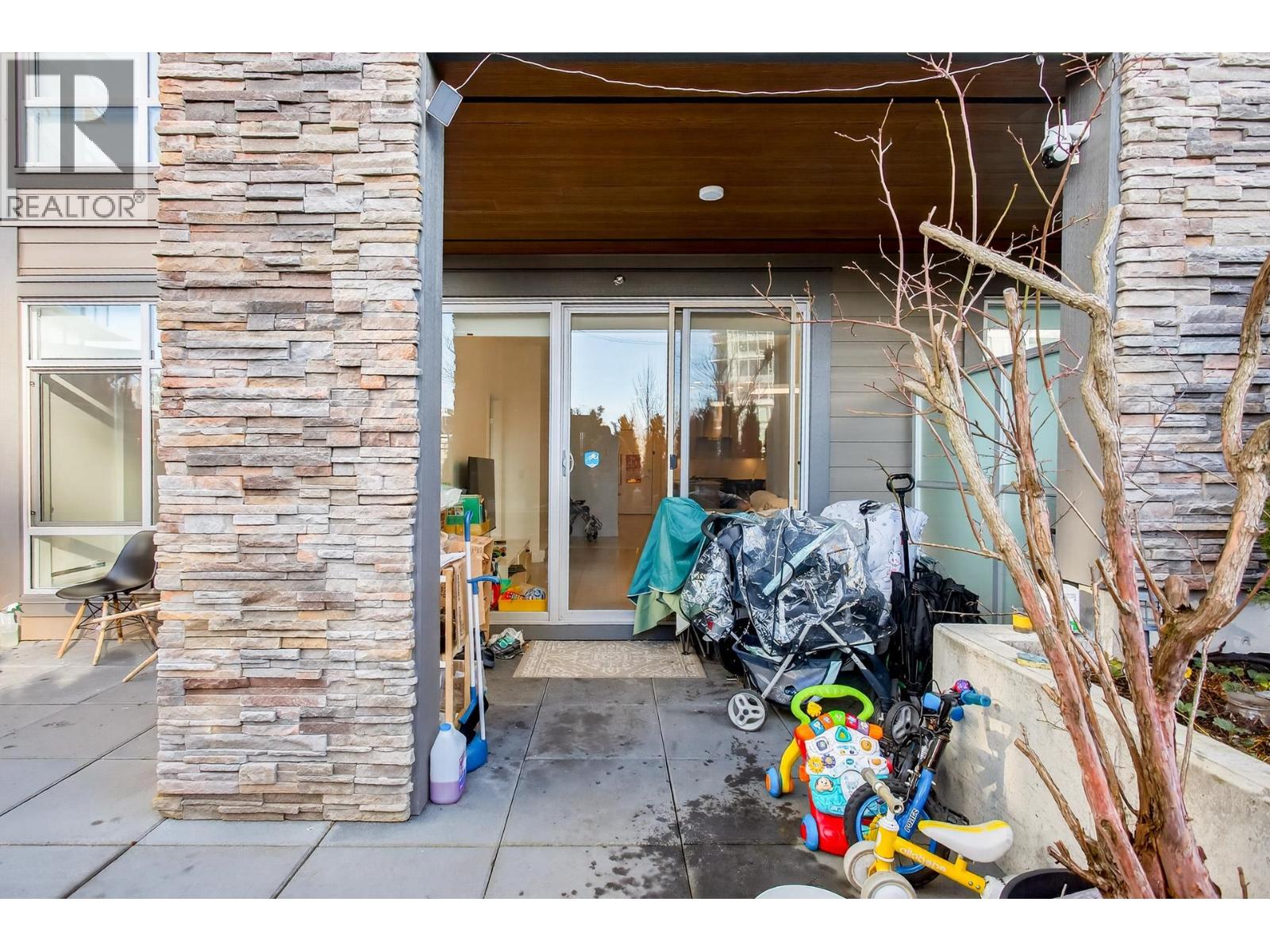 210 7123 11th Avenue, Burnaby, British Columbia  V3N 0J6 - Photo 25 - R3098155