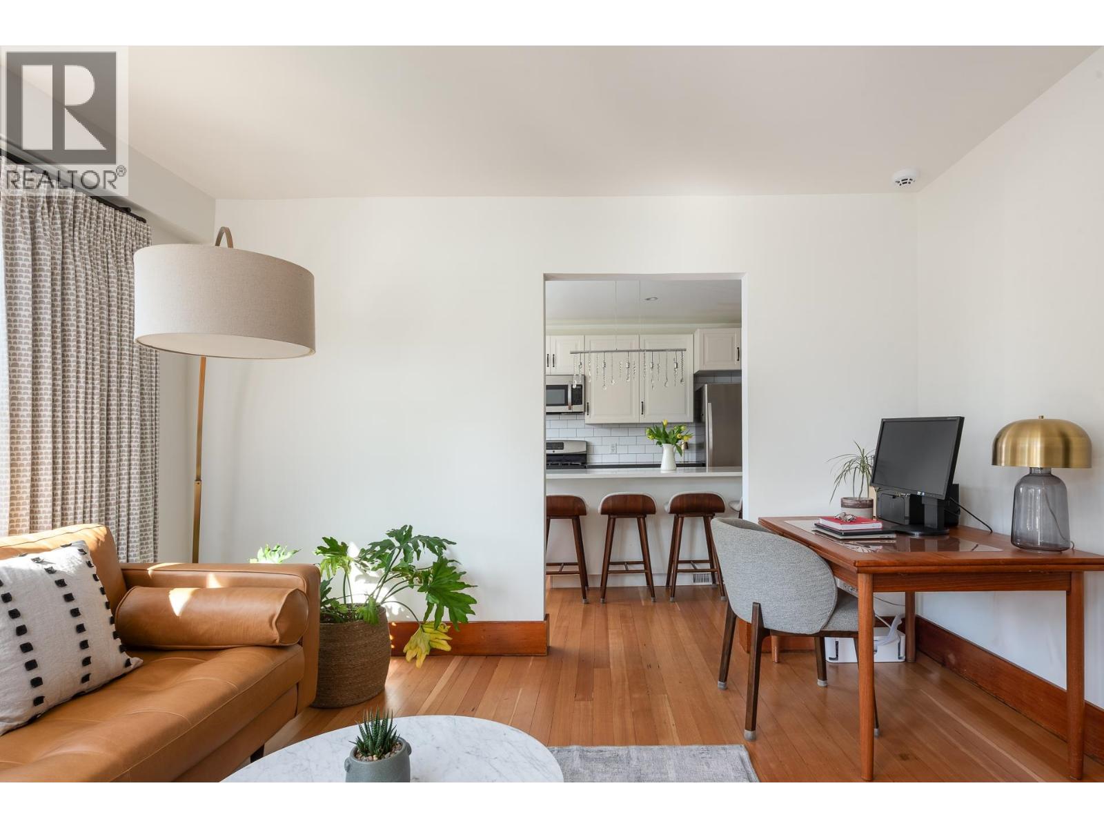 109 Oakland Street, New Westminster, British Columbia  V3L 1P5 - Photo 4 - R3098124