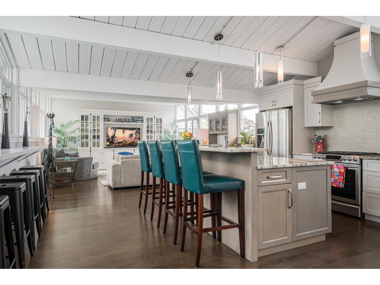 3099 Mcbride Avenue, Surrey, British Columbia  V4A 3G9 - Photo 5 - R3097478