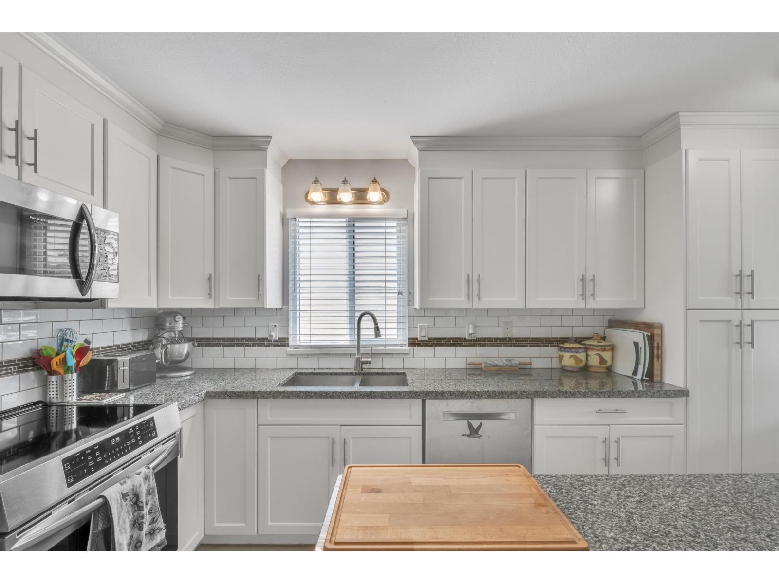 8983 204 Street, Langley, British Columbia  V1M 1A9 - Photo 10 - R3096839