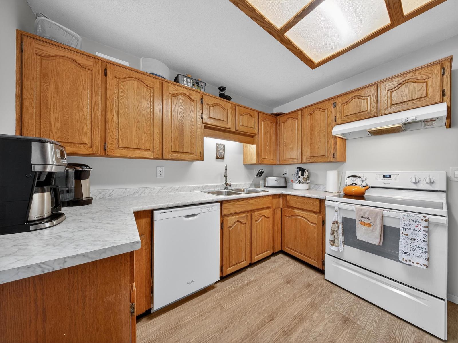 216 32833 Landeau Place, Abbotsford, British Columbia  V2S 6S6 - Photo 10 - R3095889