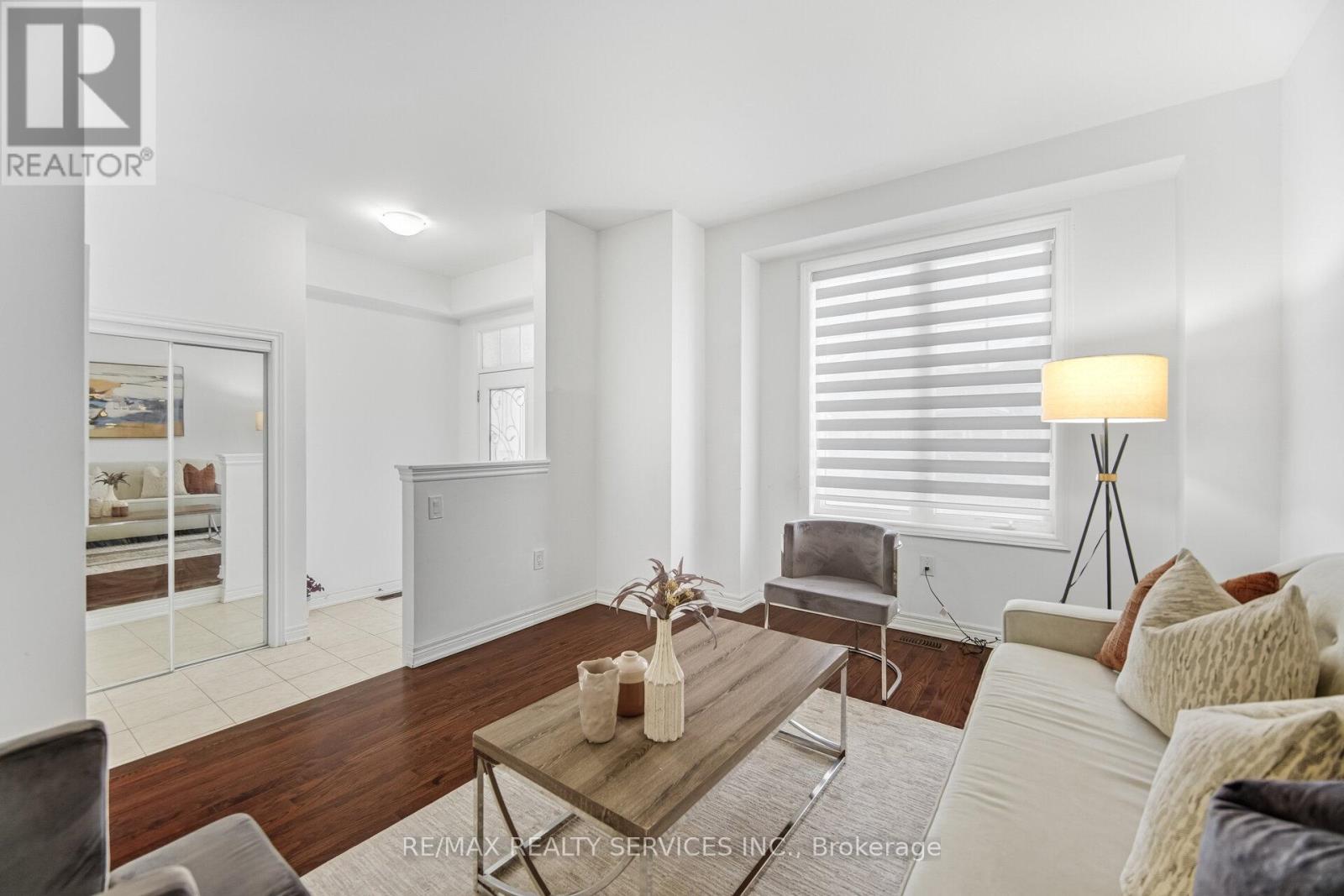 264 Inspire Boulevard, Brampton (Sandringham-Wellington North), Ontario  L6R 3X9 - Photo 8 - W12808594