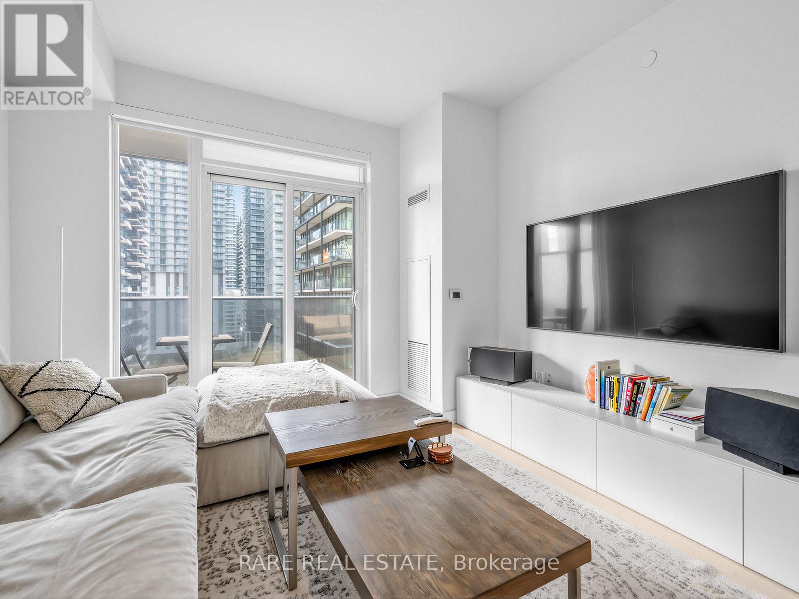 2517 - 330 Richmond Street W, Toronto, Ontario  M5V 1X2 - Photo 12 - C12867438