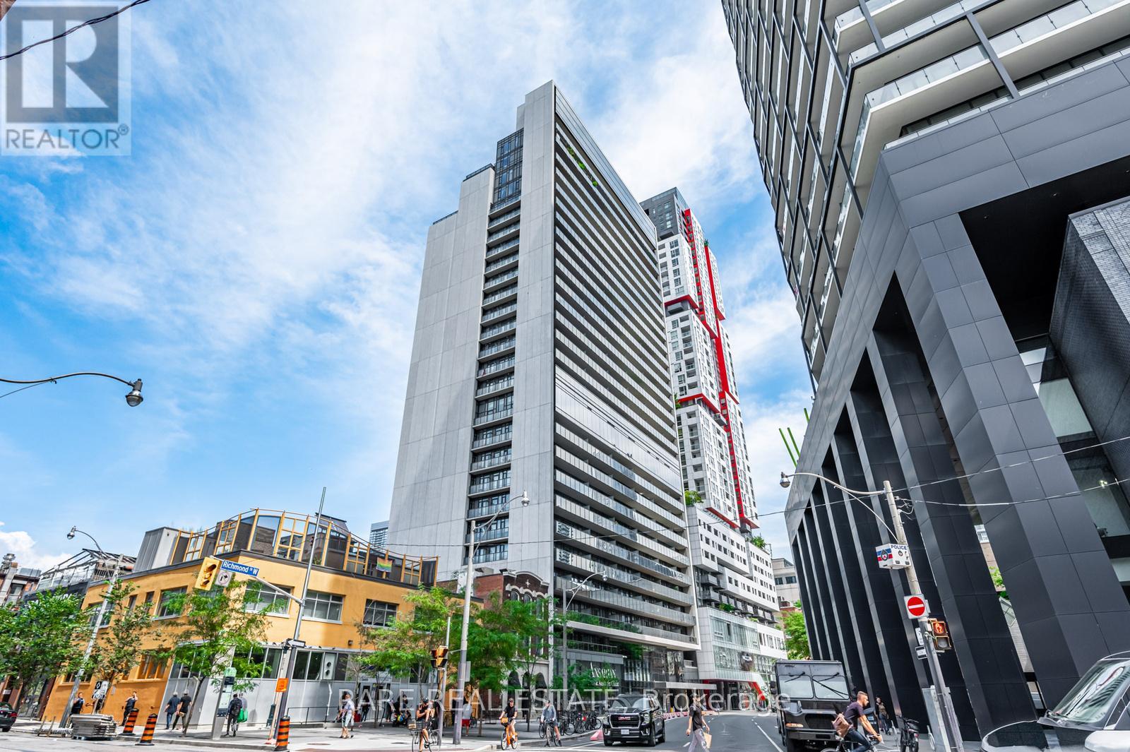 2517 - 330 Richmond Street W, Toronto, Ontario  M5V 1X2 - Photo 23 - C12867438