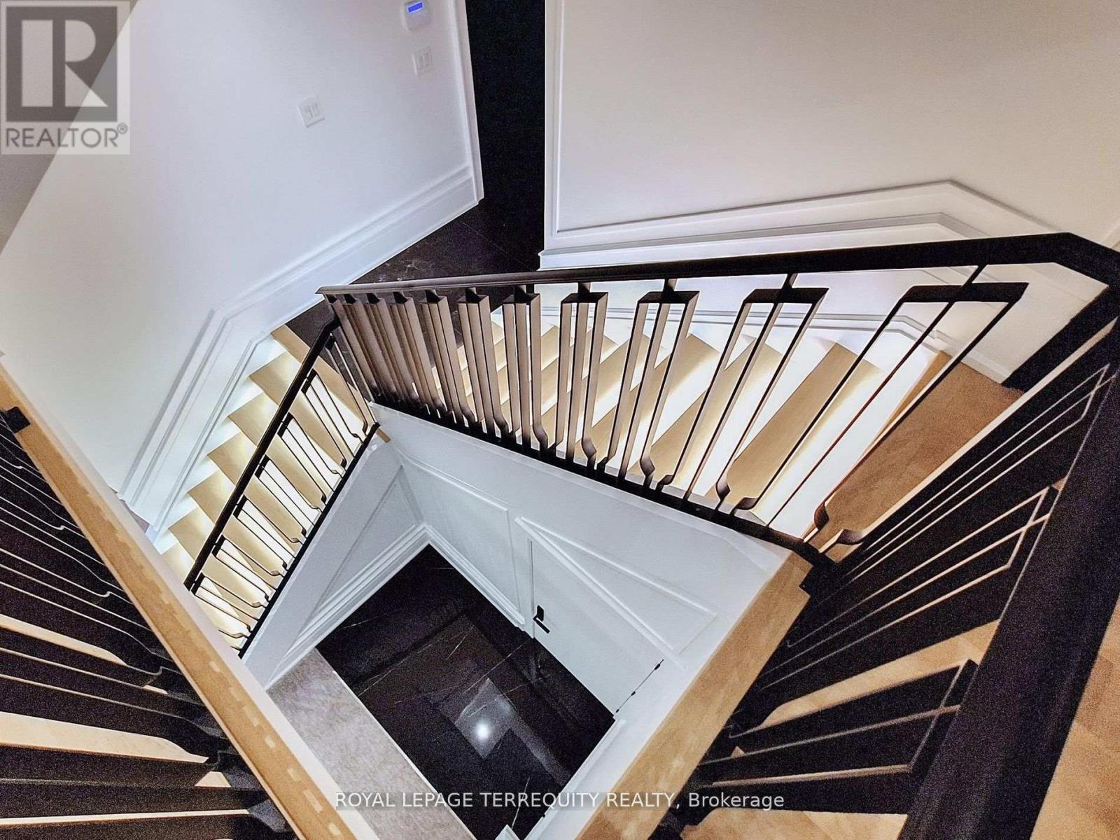 1408 Rougemount Drive, Pickering, Ontario  L1V 1N1 - Photo 16 - E12867376