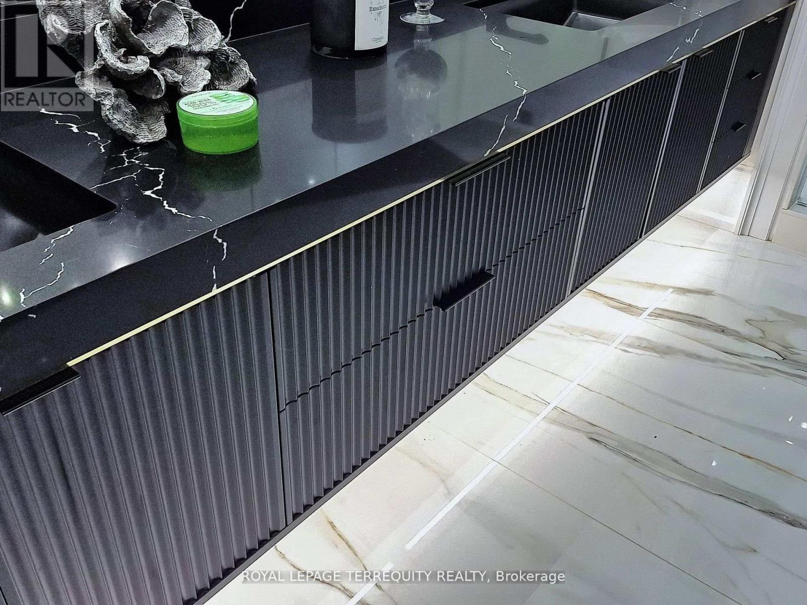 1408 Rougemount Drive, Pickering, Ontario  L1V 1N1 - Photo 26 - E12867376