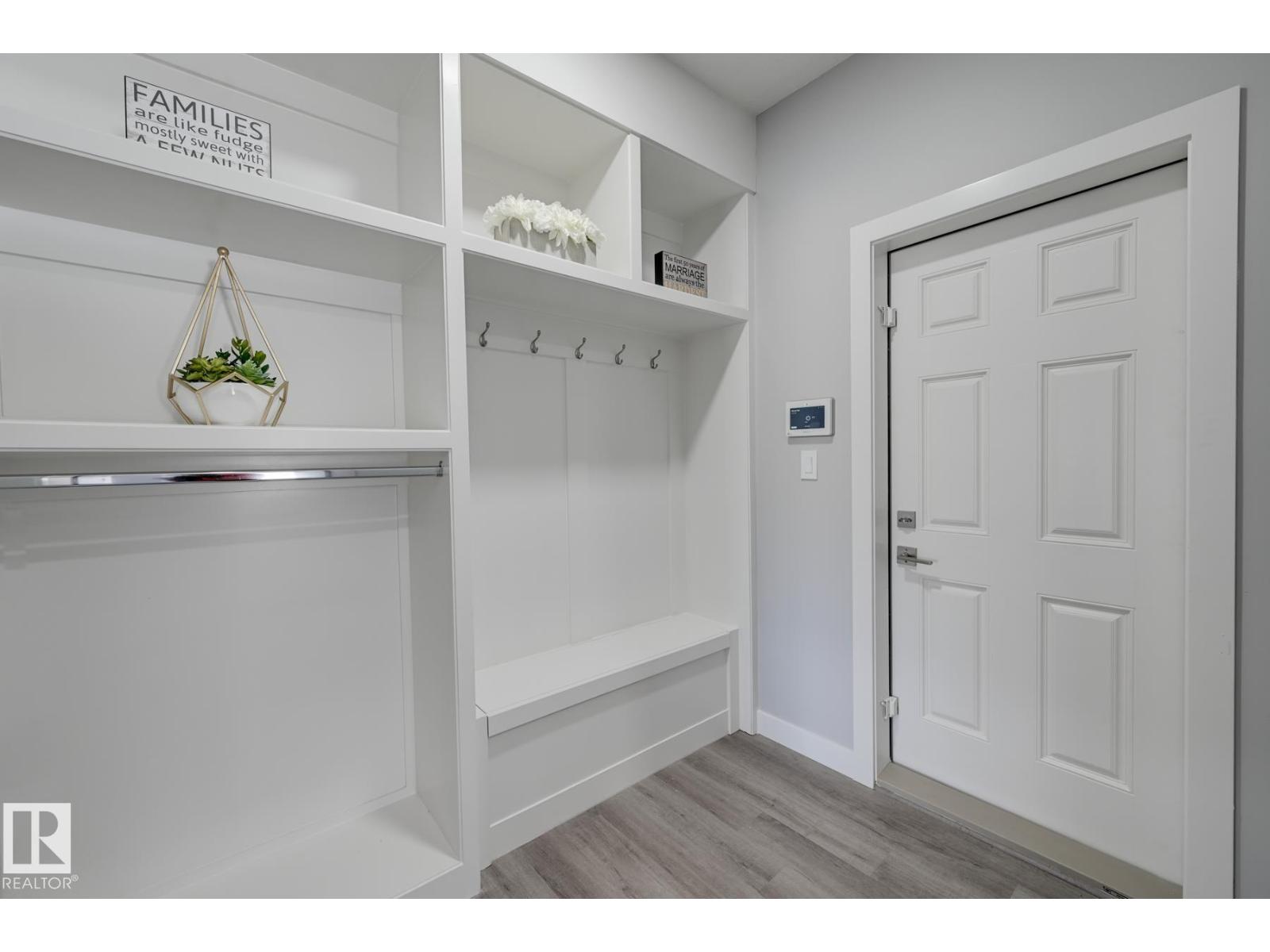 1132 Goldfinch Cr Nw Nw, Edmonton, Alberta  T5S 0R1 - Photo 4 - E4476737