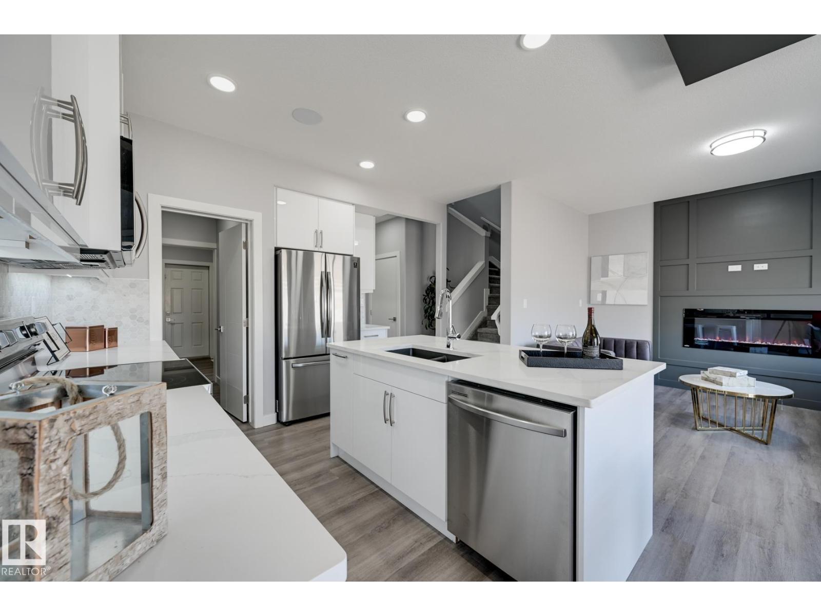 1132 Goldfinch Cr Nw Nw, Edmonton, Alberta  T5S 0R1 - Photo 8 - E4476737