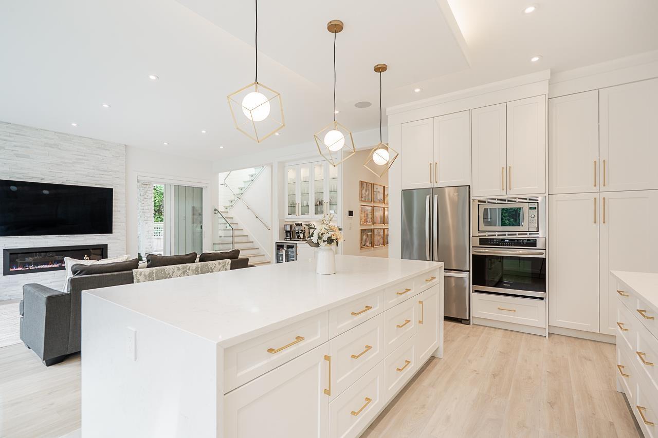 9879 Lyncean Drive, Surrey, British Columbia  V4N 4M6 - Photo 13 - R3098179