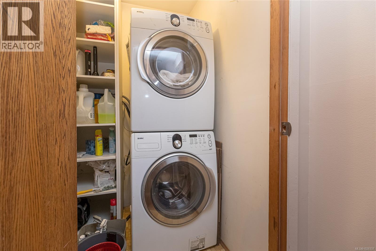 503 1175 Newport Ave, Oak Bay, British Columbia  V8S 5E6 - Photo 14 - 1028337