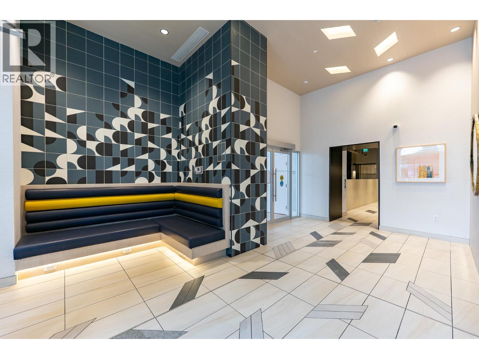 2704 6537 Telford Avenue, Burnaby, British Columbia  V5H 0K9 - Photo 4 - R3097856