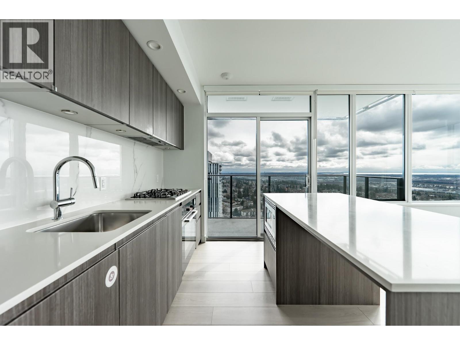 2704 6537 Telford Avenue, Burnaby, British Columbia  V5H 0K9 - Photo 7 - R3097856