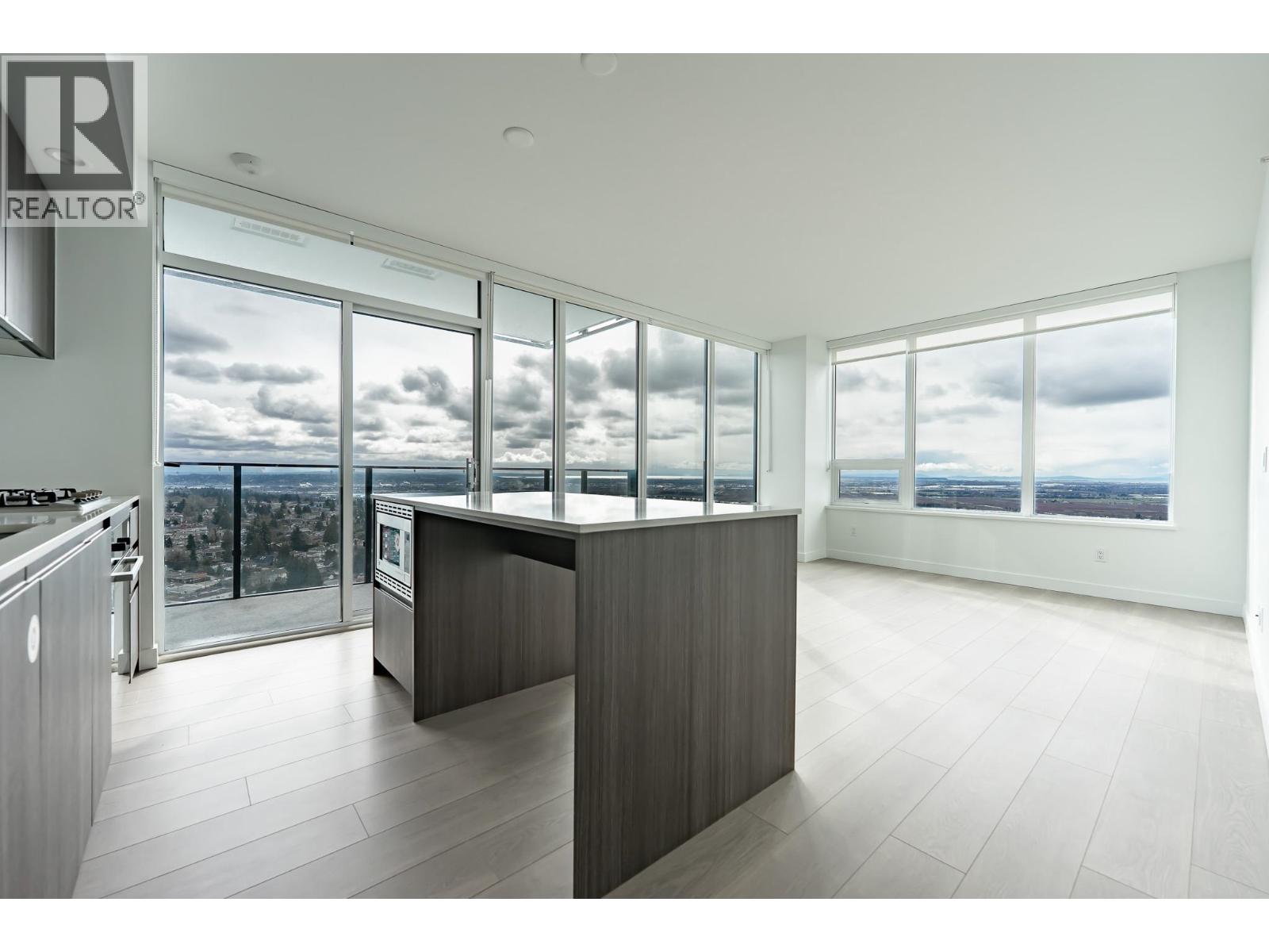 2704 6537 Telford Avenue, Burnaby, British Columbia  V5H 0K9 - Photo 6 - R3097856