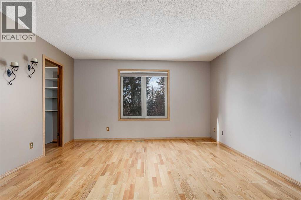 32 Marsella Court Se, Airdrie, Alberta  T4B 1V8 - Photo 15 - A2290045