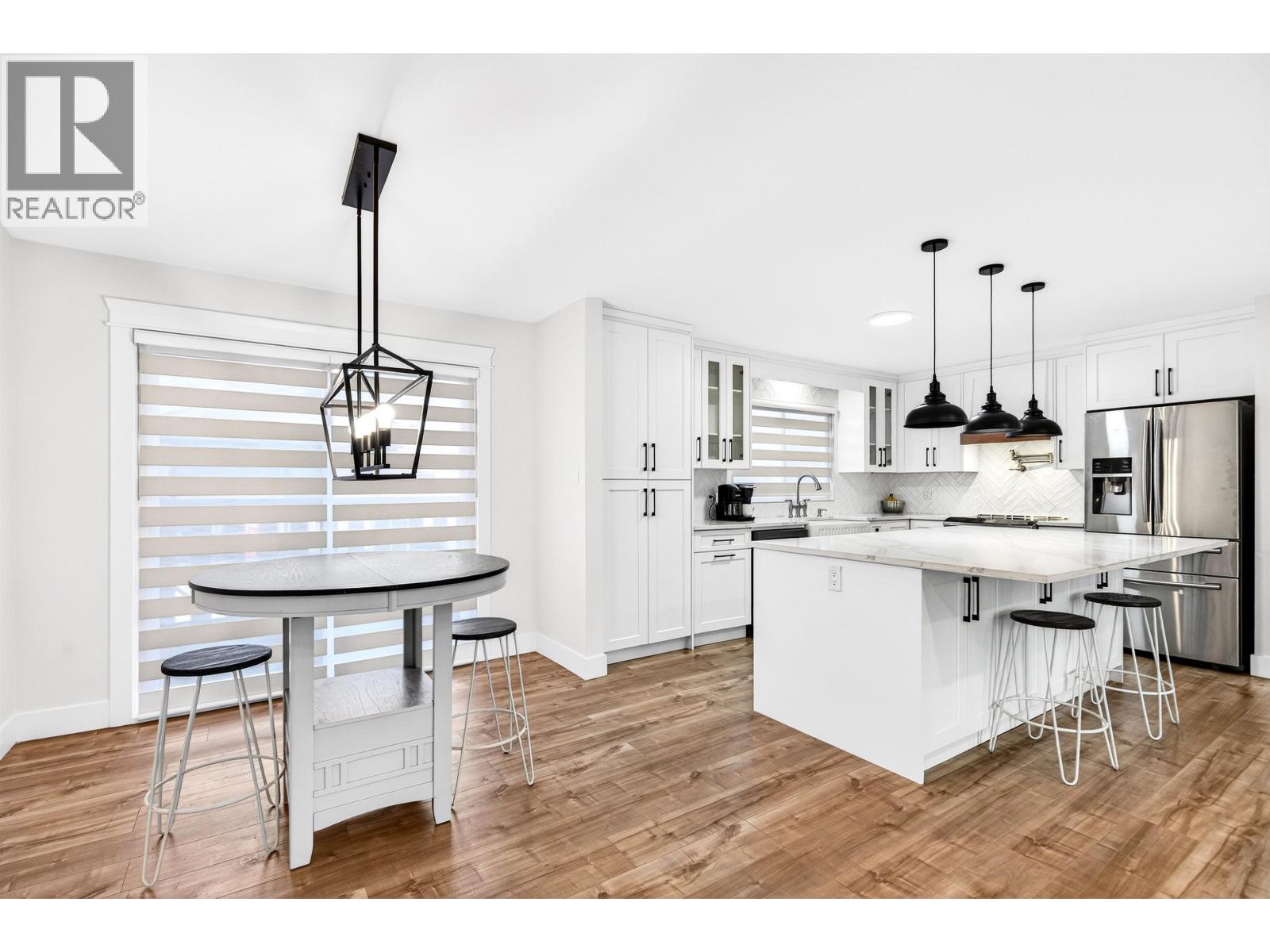 21099 Berry Avenue, Maple Ridge, British Columbia  V2X 7V3 - Photo 16 - R3098159