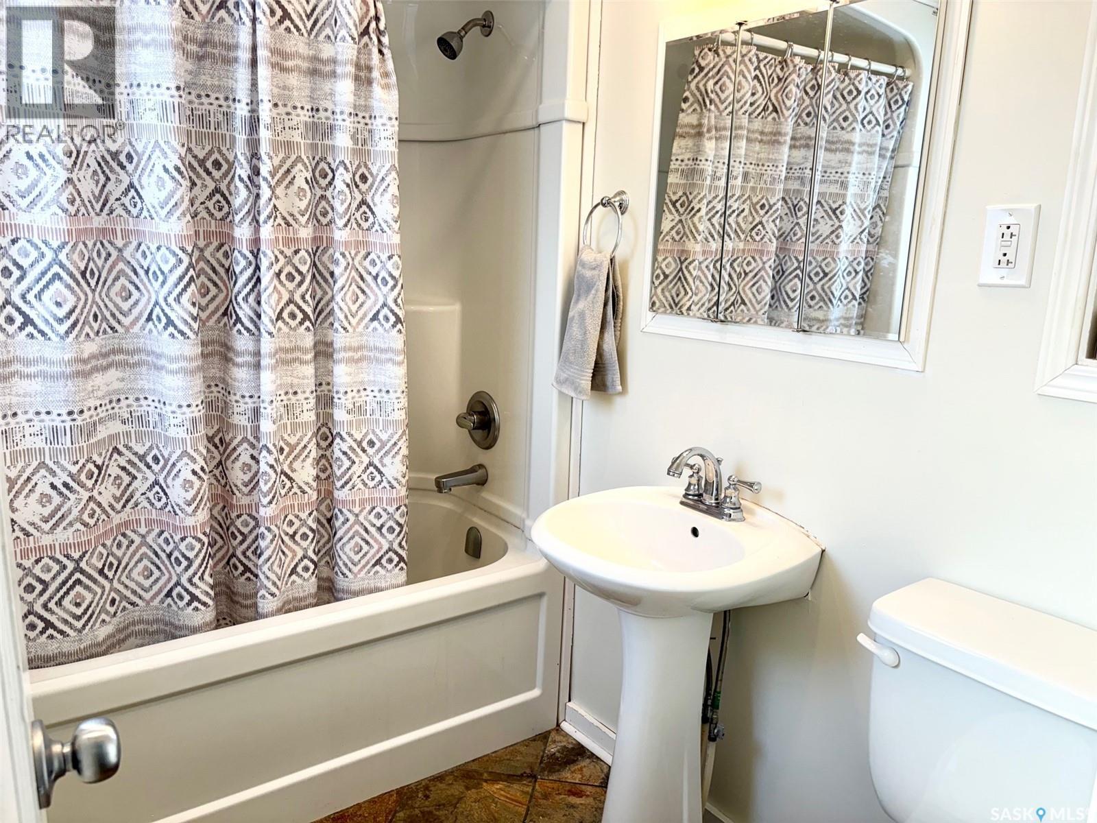 113 Laurier Avenue, Yorkton, Saskatchewan  S3N 1V1 - Photo 12 - SK030095