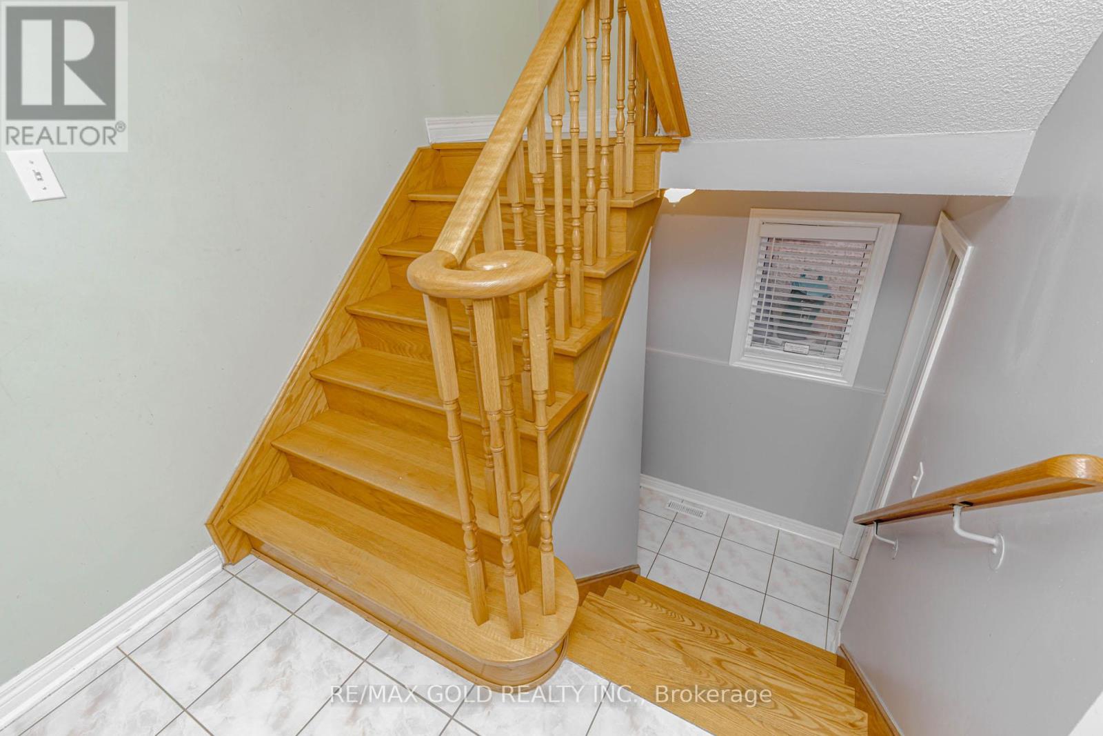 6483 Seaver Road, Mississauga, Ontario  L5V 2H9 - Photo 17 - W12867490