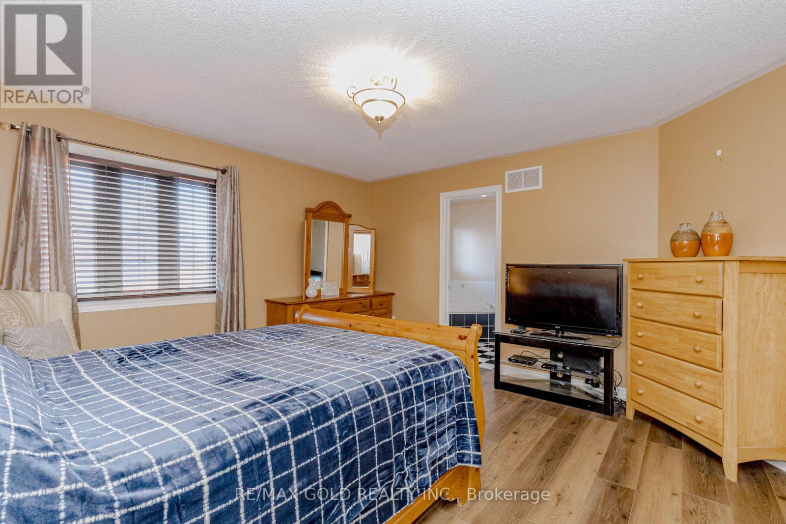 6483 Seaver Road, Mississauga, Ontario  L5V 2H9 - Photo 23 - W12867490