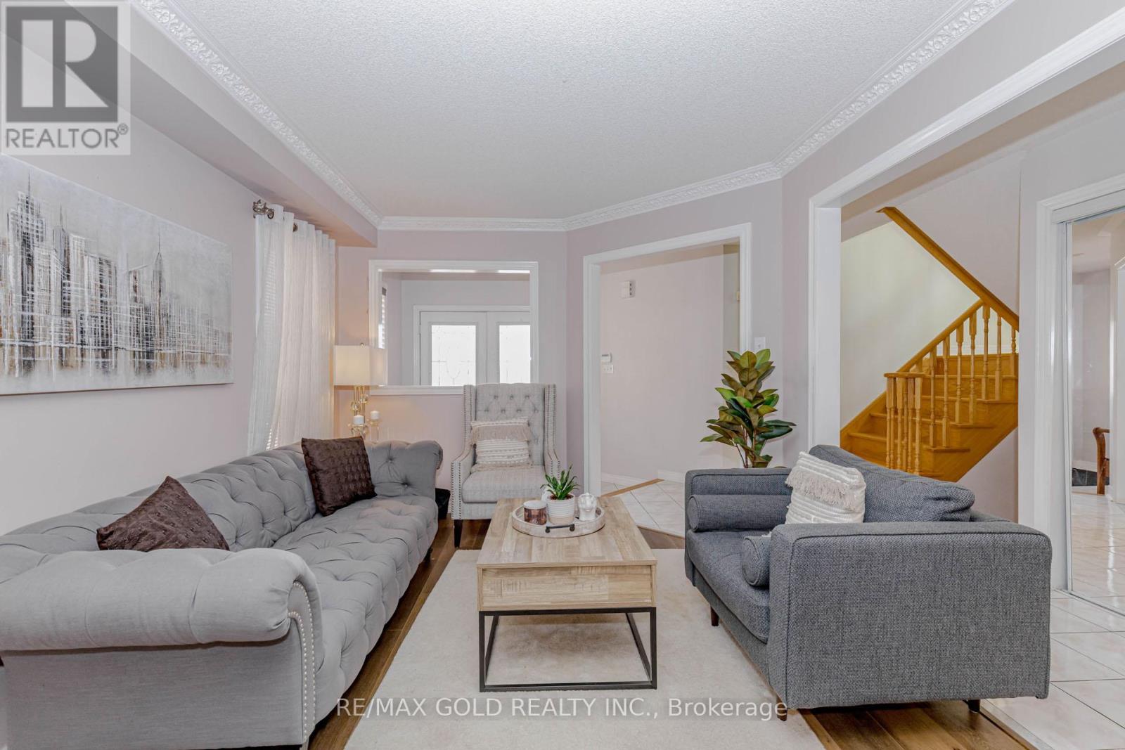 6483 Seaver Road, Mississauga, Ontario  L5V 2H9 - Photo 4 - W12867490