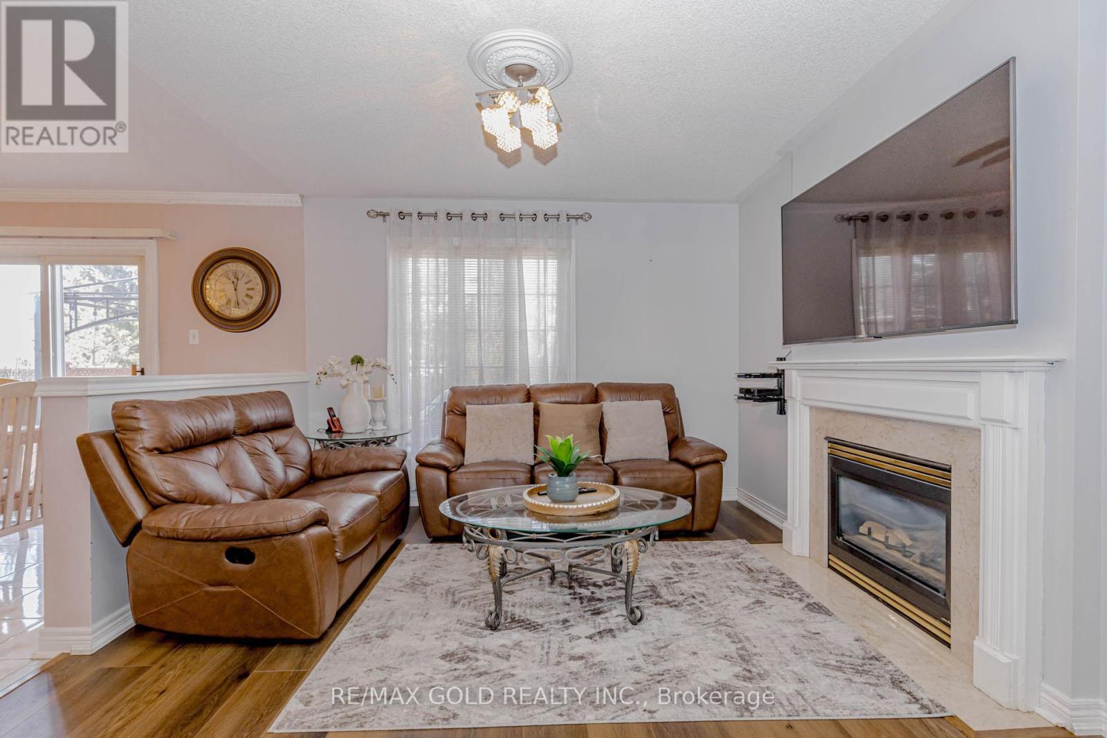 6483 Seaver Road, Mississauga, Ontario  L5V 2H9 - Photo 9 - W12867490