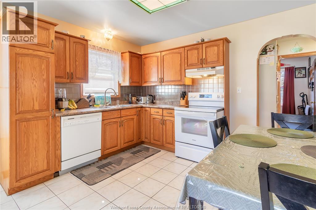515 Randolph, Windsor, Ontario  N9B 2T6 - Photo 10 - 26005031