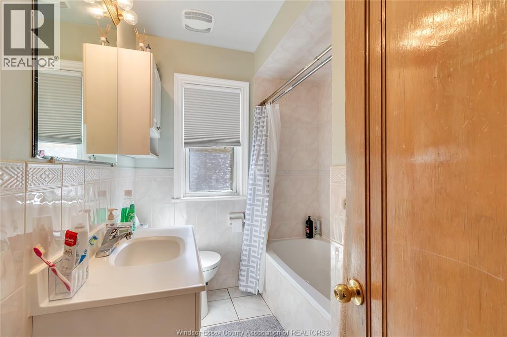 515 Randolph, Windsor, Ontario  N9B 2T6 - Photo 13 - 26005031