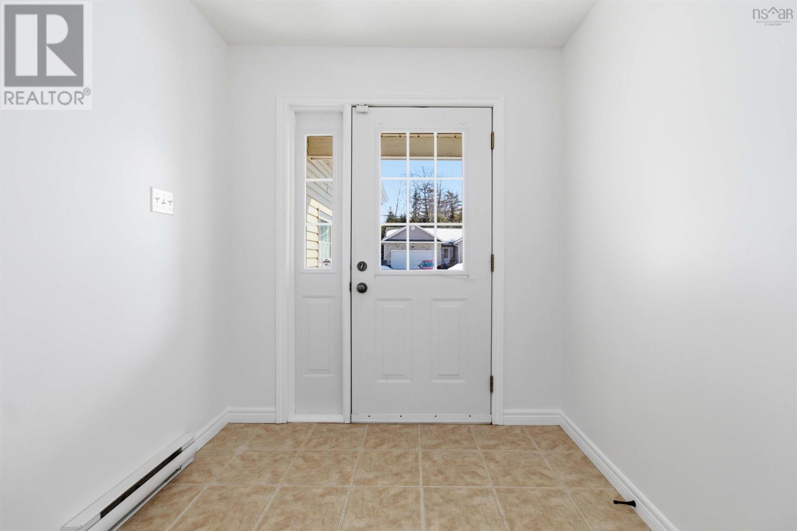 331 Hollingsworth Drive, Bridgewater, Nova Scotia  B4V 3J5 - Photo 5 - 202604261