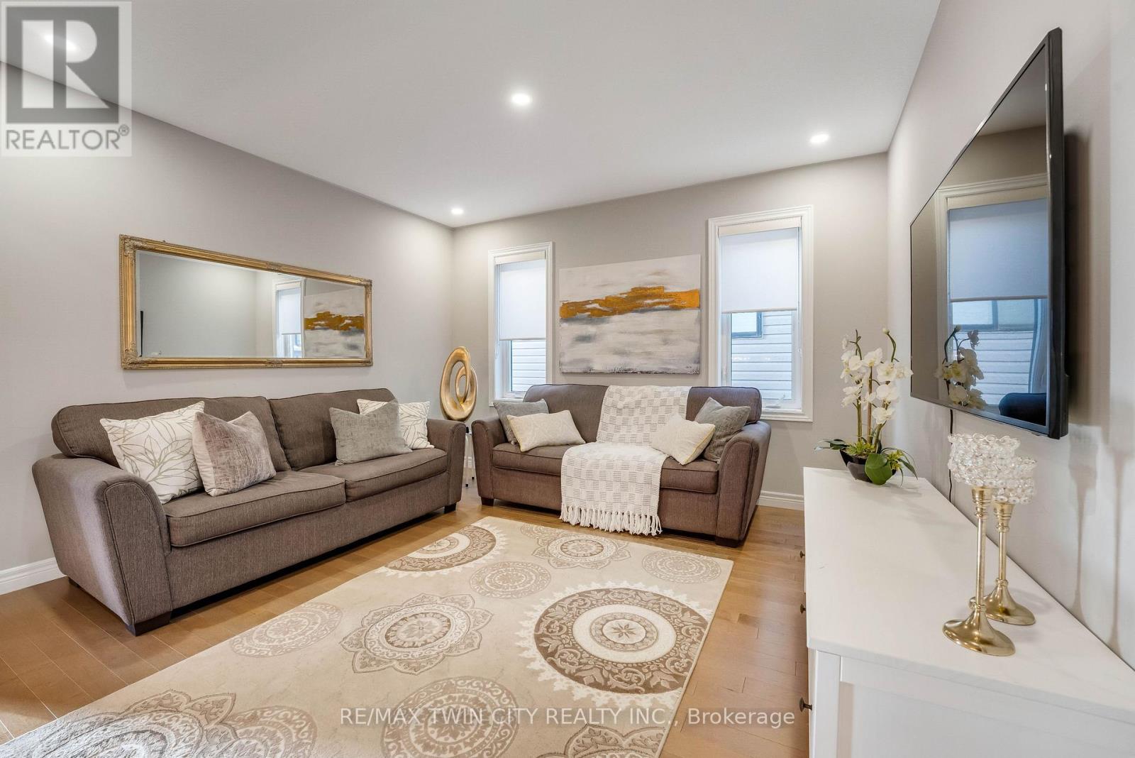 565 Florencedale Crescent, Kitchener, Ontario  N2R 1T6 - Photo 14 - X12867402