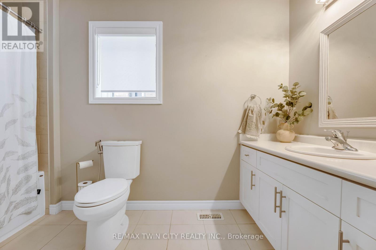 565 Florencedale Crescent, Kitchener, Ontario  N2R 1T6 - Photo 27 - X12867402