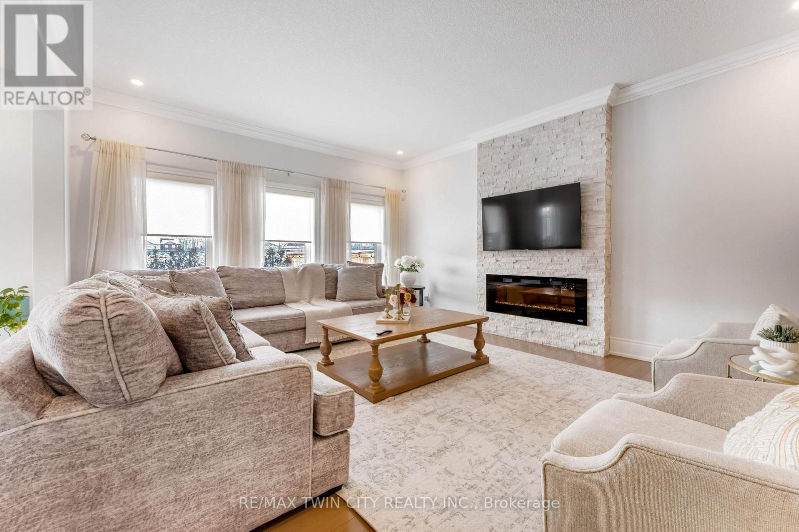 565 Florencedale Crescent, Kitchener, Ontario  N2R 1T6 - Photo 8 - X12867402