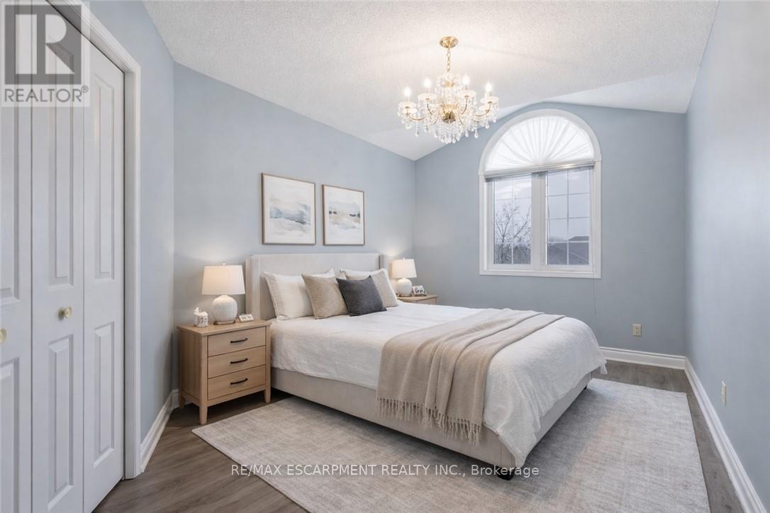 42 Hillgarden Drive, Hamilton, Ontario  L8J 3R3 - Photo 28 - X12867476