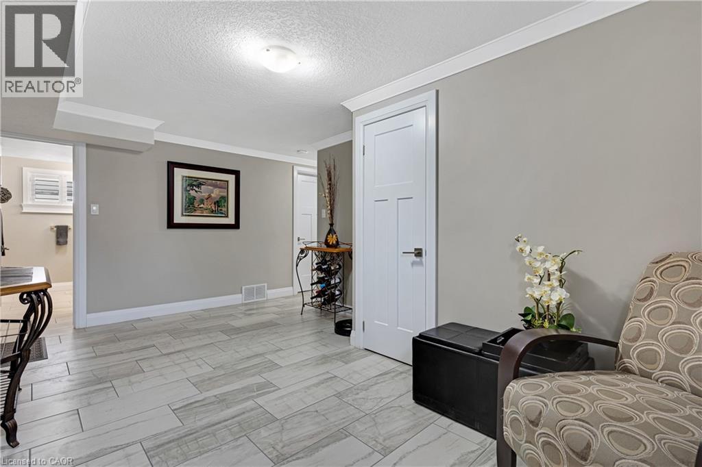 31 Dayman Court, Waterloo, Ontario  N2M 3A1 - Photo 25 - 40811184