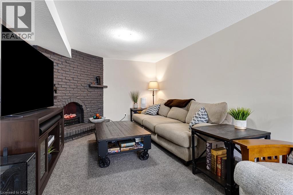 31 Dayman Court, Waterloo, Ontario  N2M 3A1 - Photo 27 - 40811184