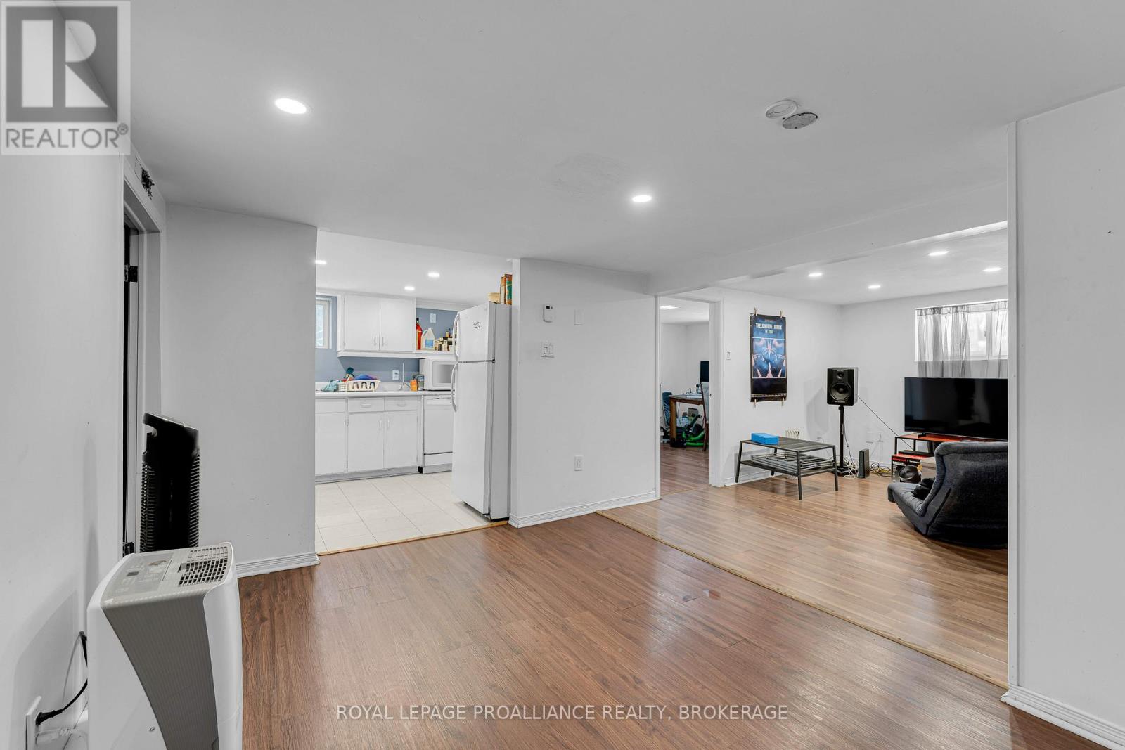 31 Beverley Street, Kingston, Ontario  K7L 3Y5 - Photo 14 - X12867506