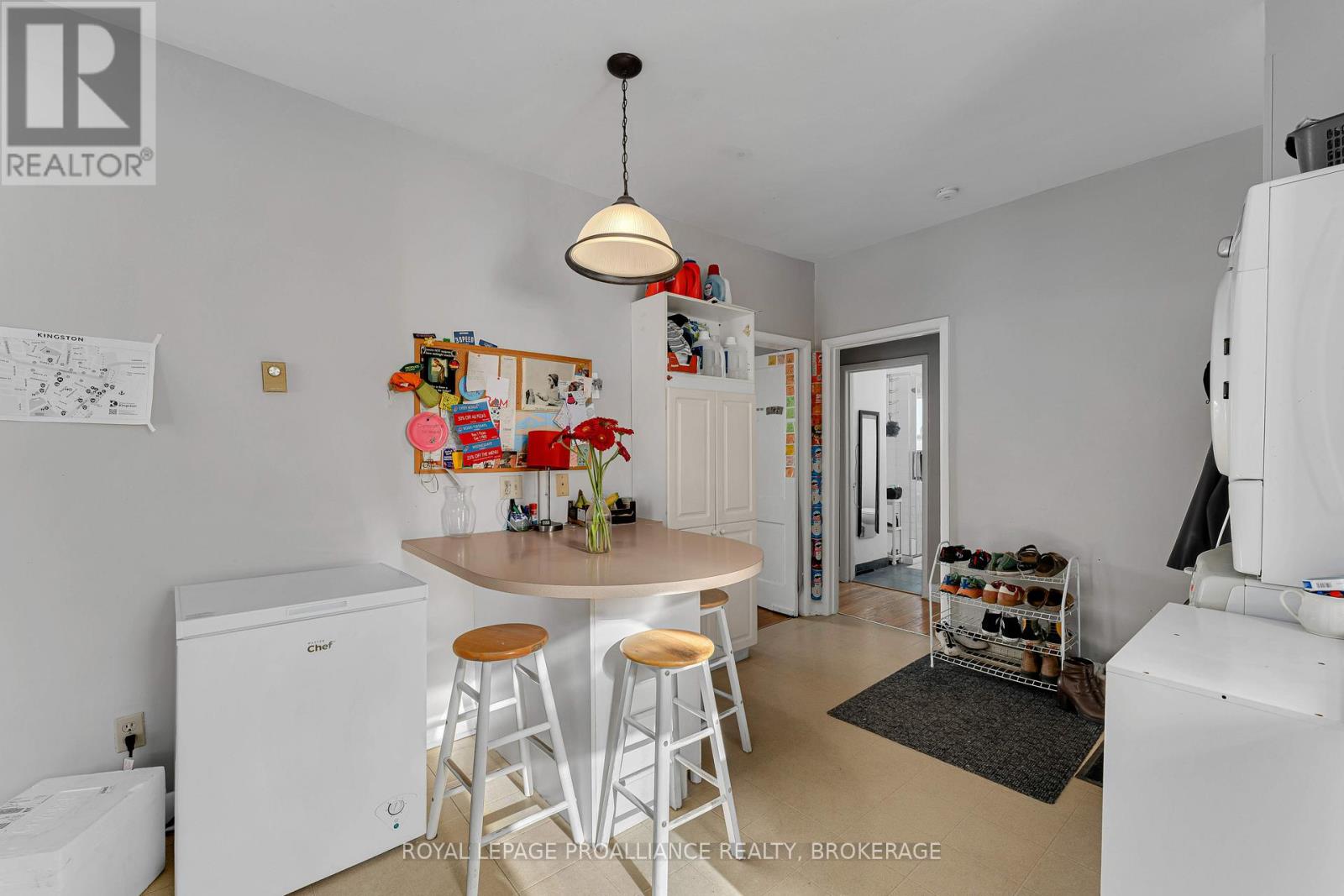 31 Beverley Street, Kingston, Ontario  K7L 3Y5 - Photo 6 - X12867506