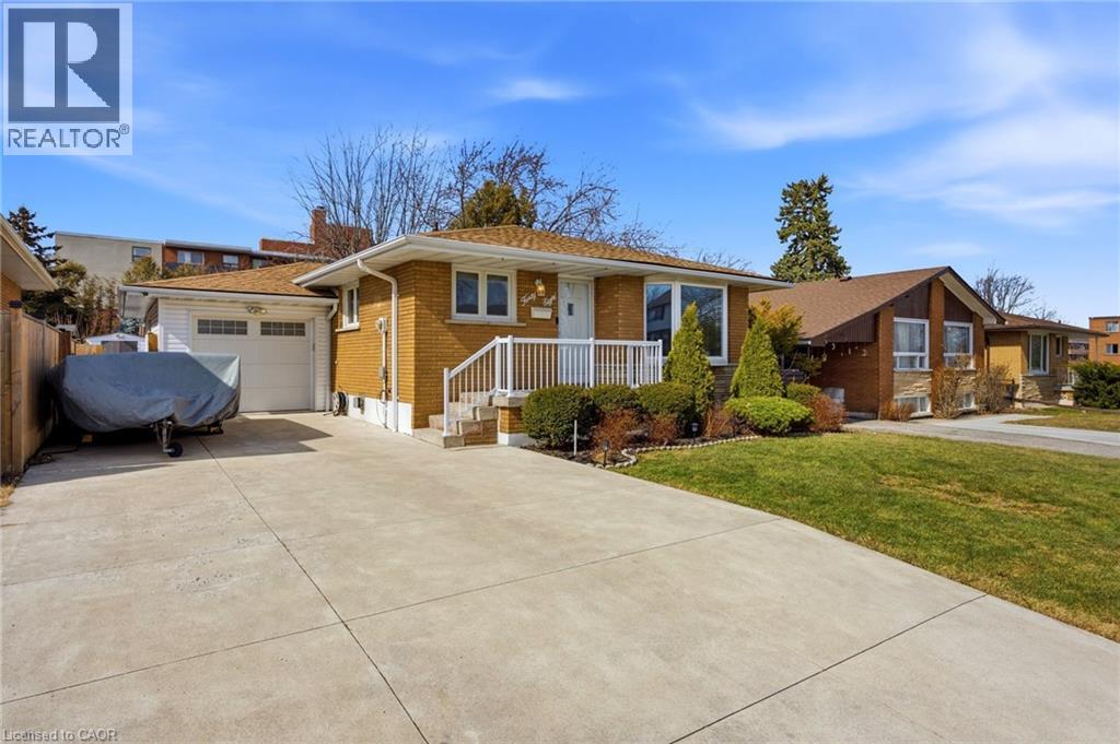 48 Champlain Avenue, Hamilton, Ontario  L8G 2H7 - Photo 3 - 40811162