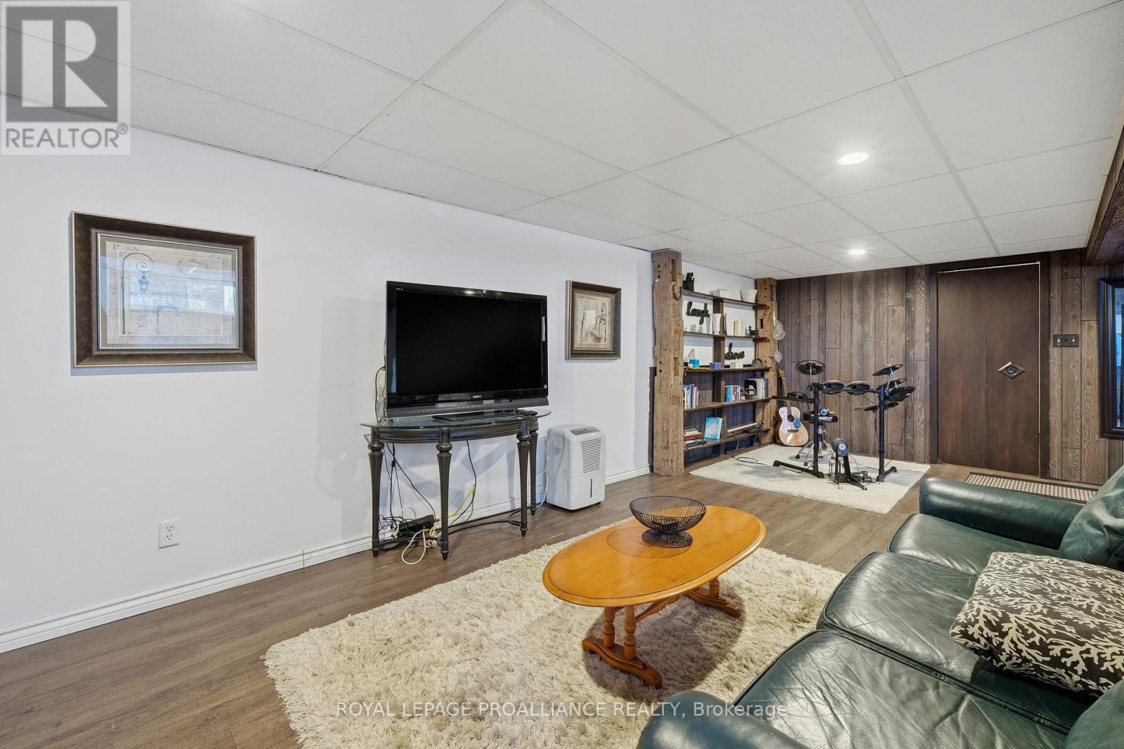 138 Burns Avenue, Quinte West (Sidney Ward), Ontario  K8R 1G3 - Photo 36 - X12867642